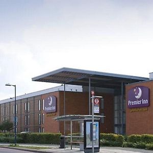 Premier Inn London Heathrow Airport T2 & T3 - Bath Road